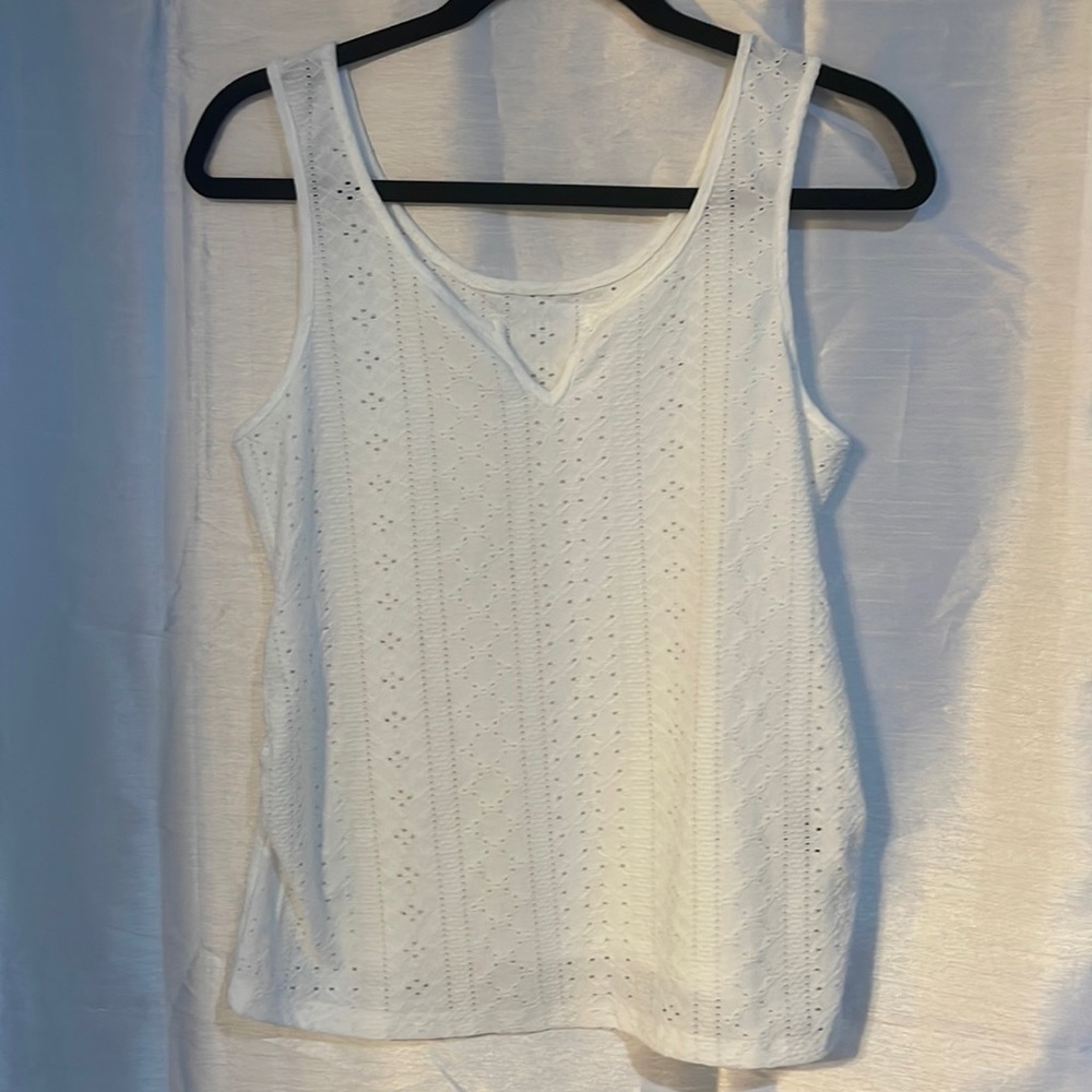 NWOT Women’s SHEIN Maternity White Tank Size L